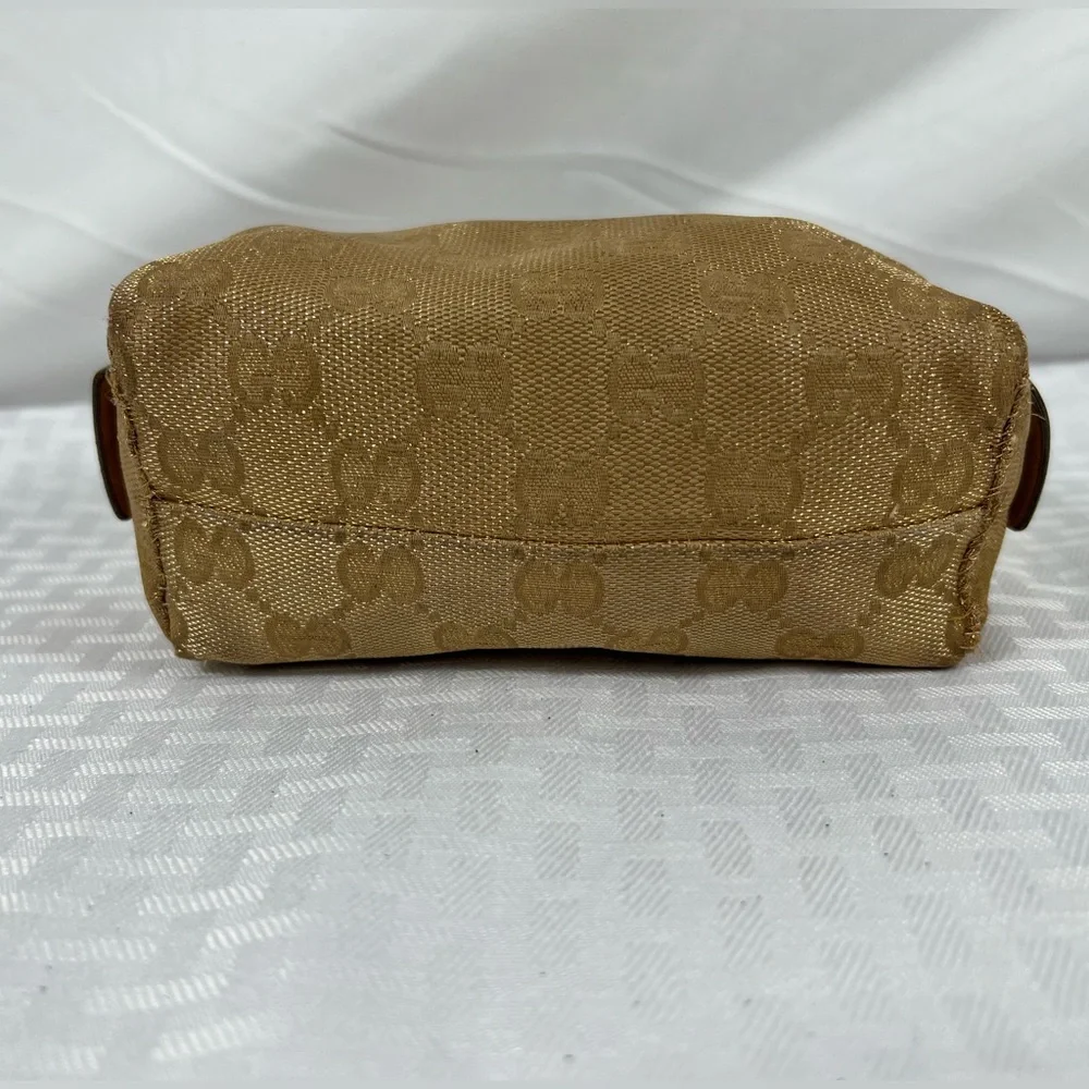 7528: Gucci GG Monogram Gold Canvas Cosmetic Pouch Heart Charm Italy